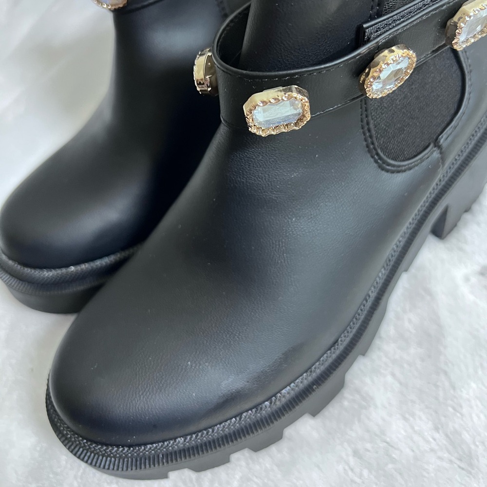 Black combat style boots with crystal accents, size 6 - Picture 7 of 9
